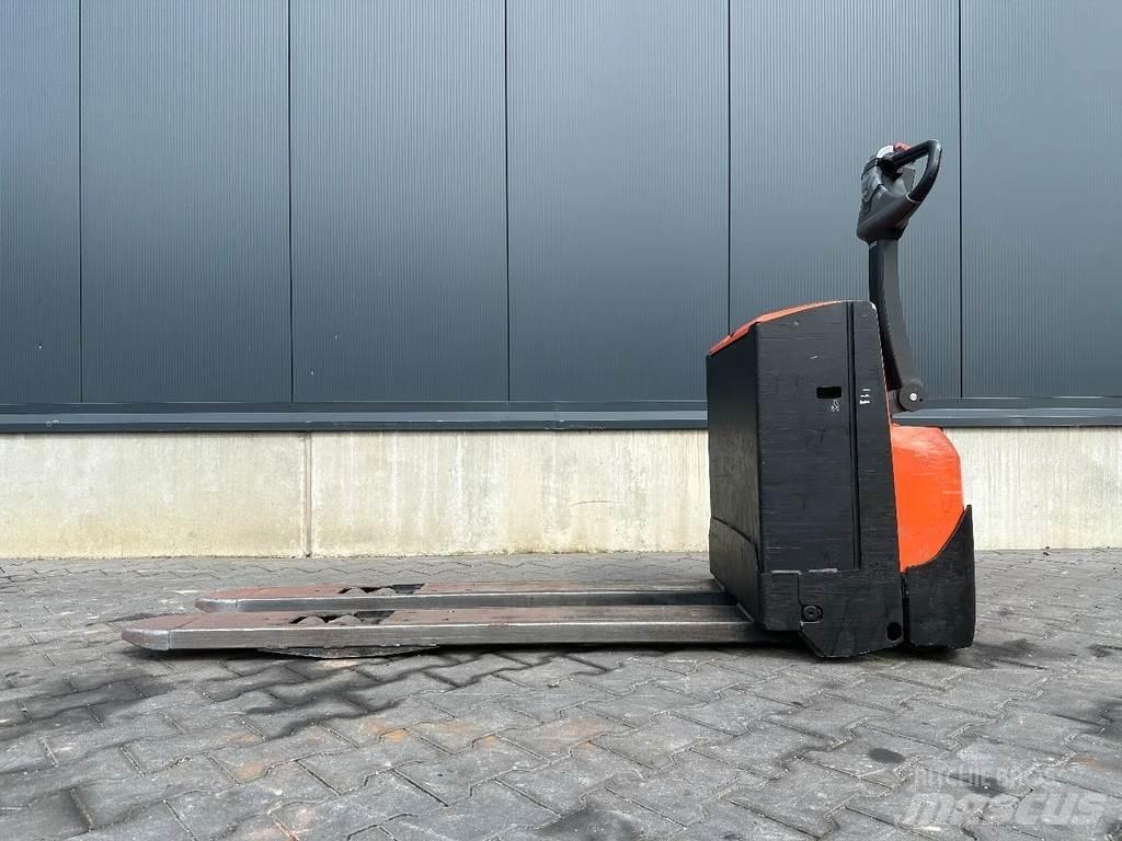 BT LWE180 Stapelaar meeloop
