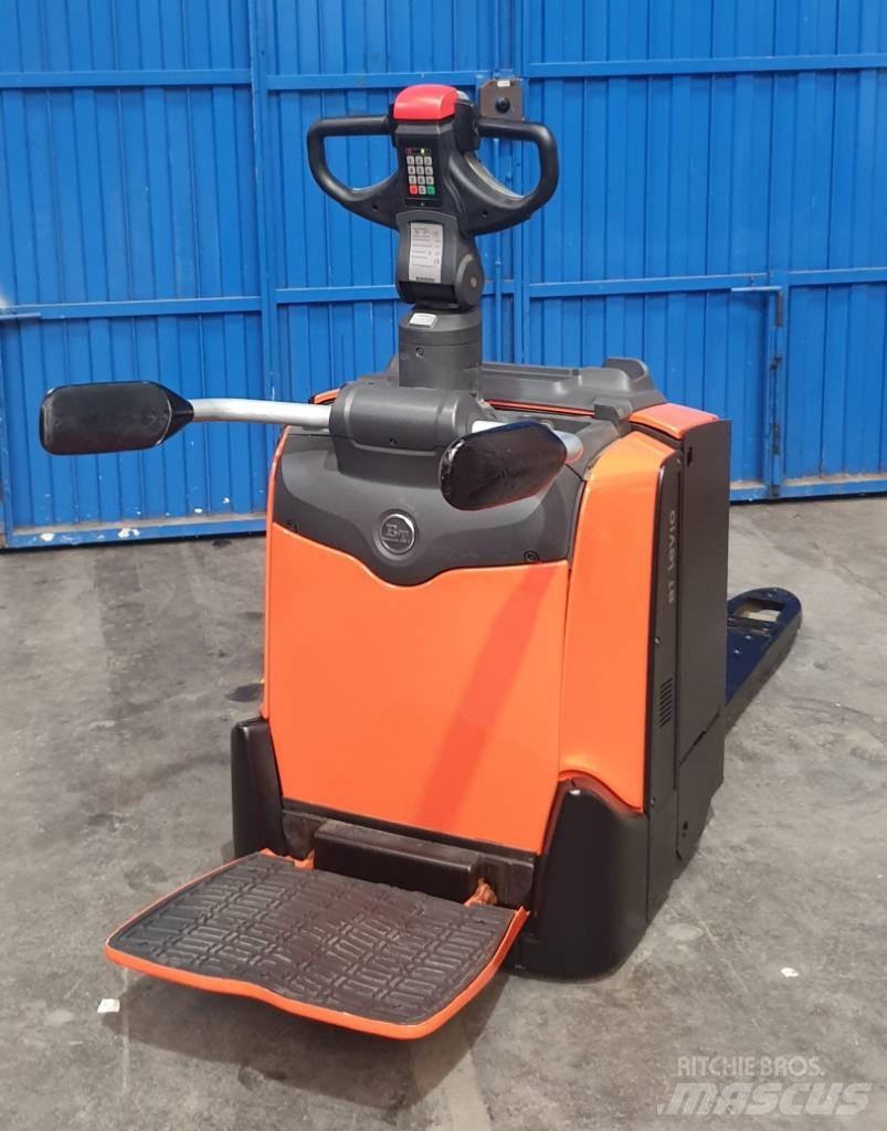BT LPE 200 Meerij pallettruck met platform