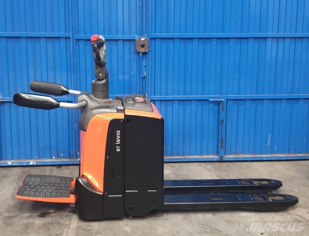 BT LPE 200 Meerij pallettruck met platform