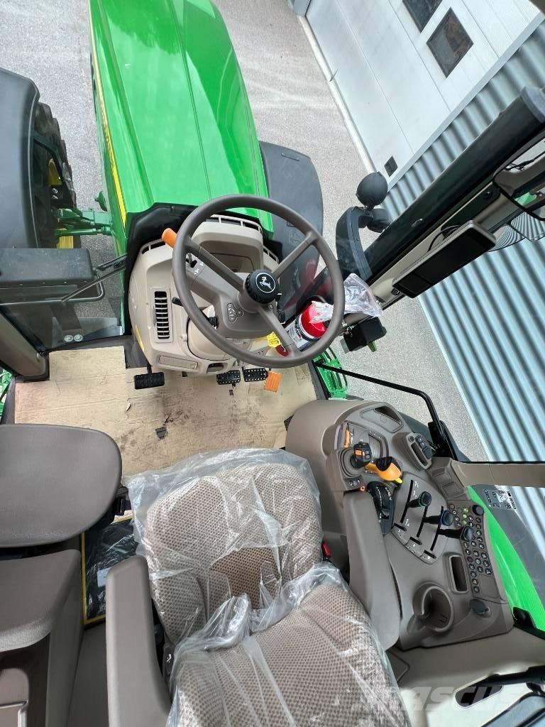 John Deere 6155 M Tractoren