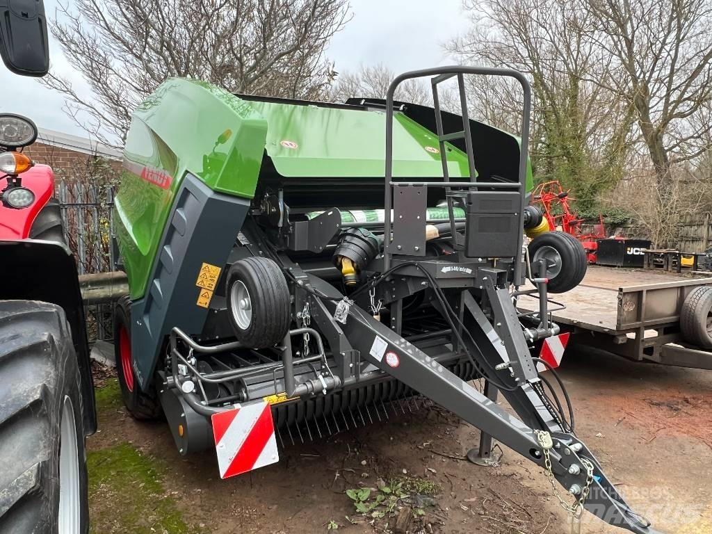 Fendt Rotana F130FC Ronde-balenpersen