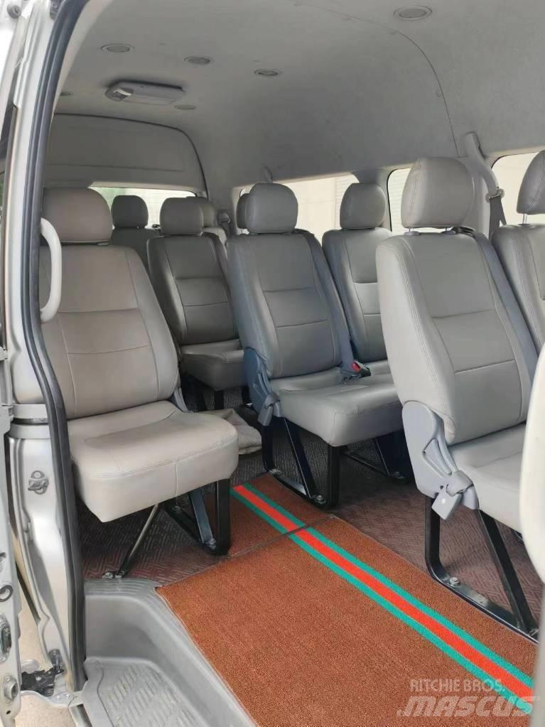 Toyota Coaster Intercitybussen