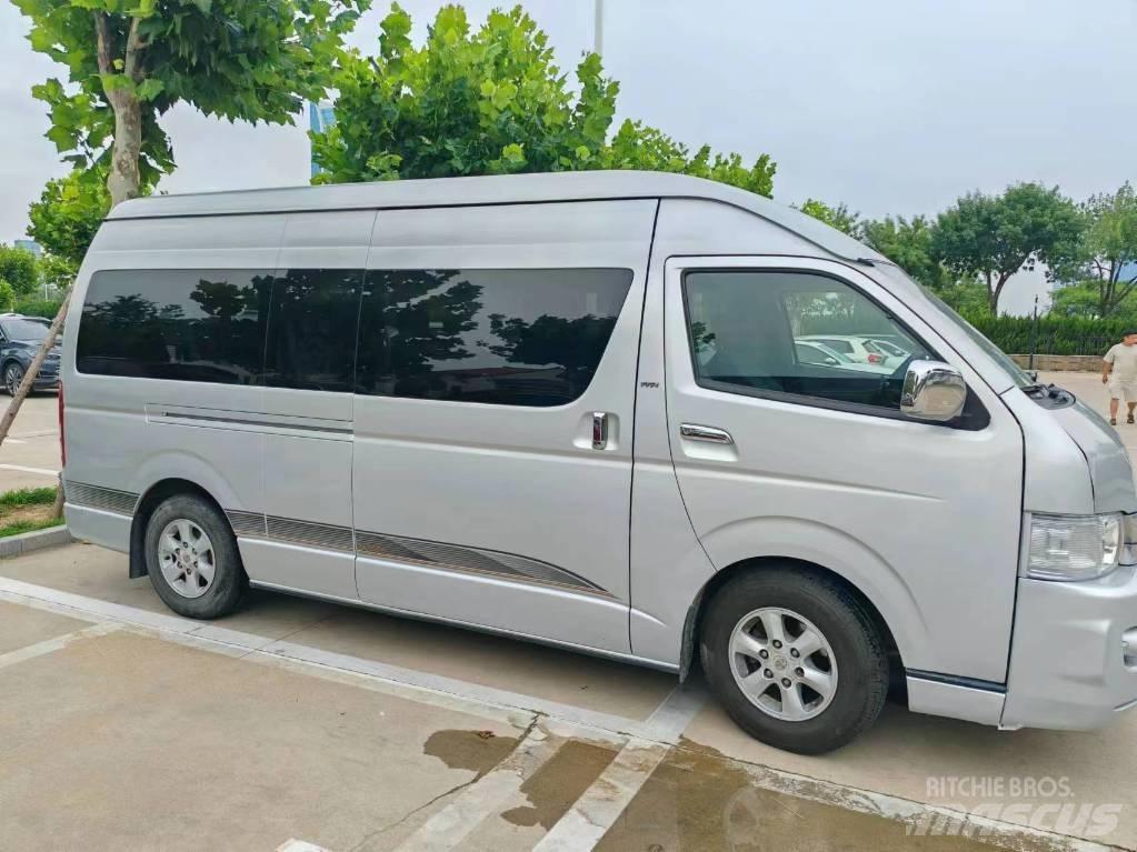 Toyota Coaster Intercitybussen