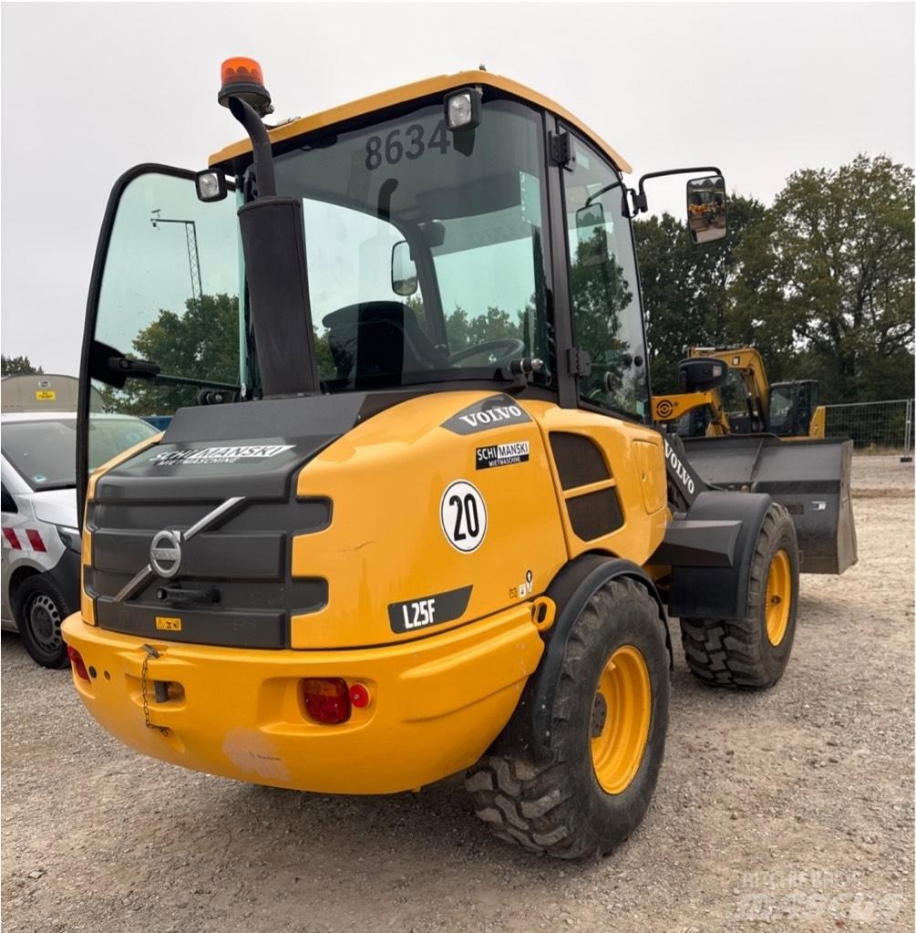 Volvo L25F Wielladers