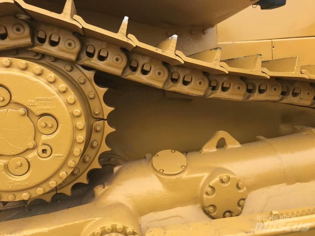 CAT D8R Rupsdozers
