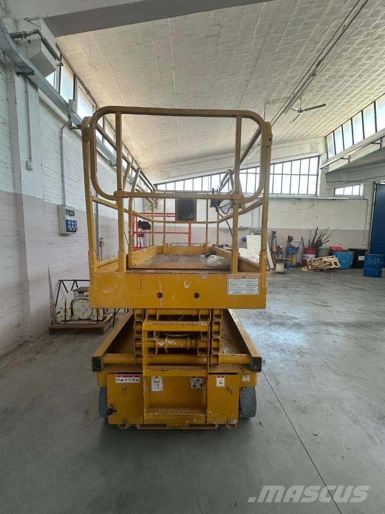 Haulotte Compact 10 Schaarhoogwerkers