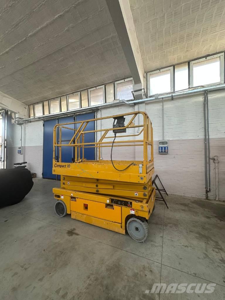 Haulotte Compact 10 Schaarhoogwerkers