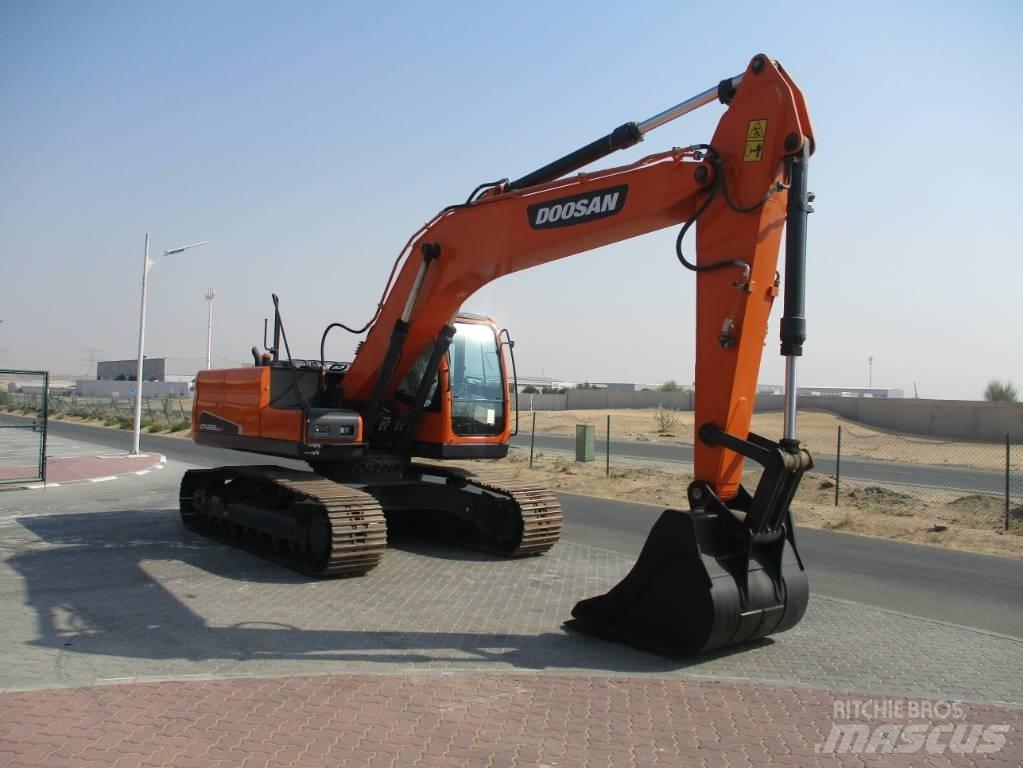 Doosan DX 225 LCA Rupsgraafmachines
