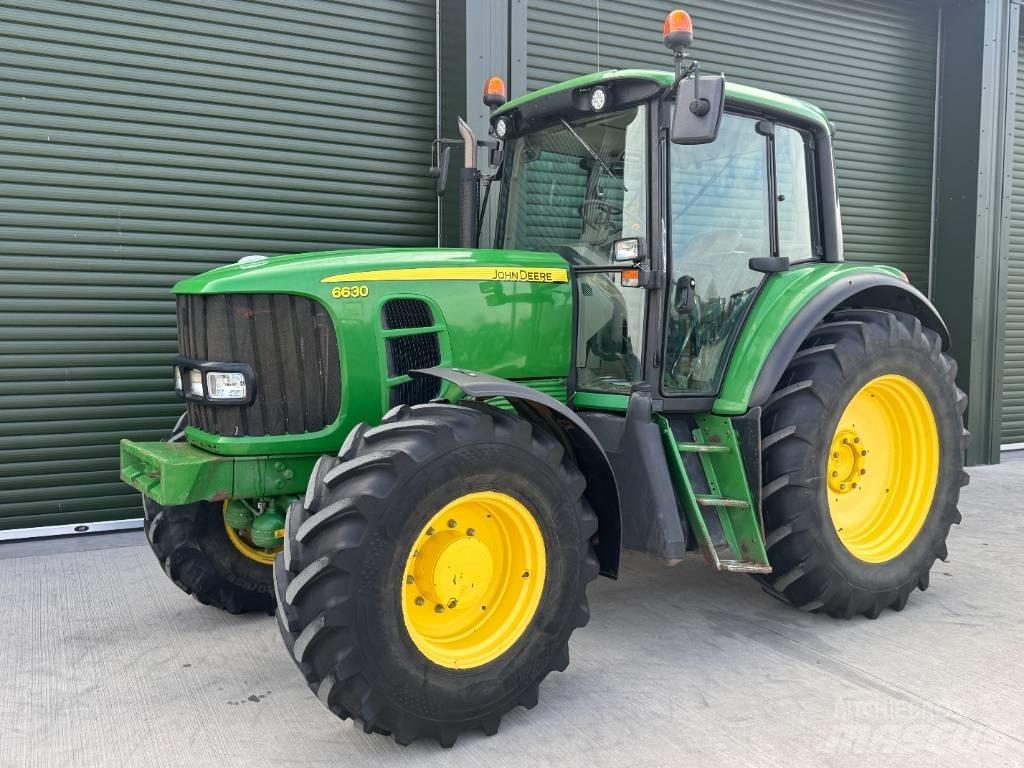 John Deere 6630 Tractoren
