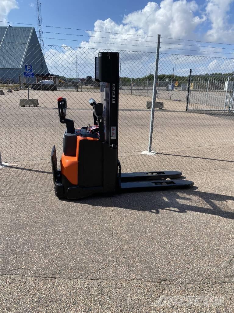 Toyota SWE 120 Stapelaar meeloop