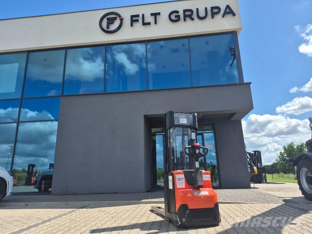 Toyota SWE140 Stapelaar meeloop