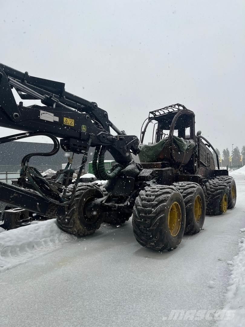 John Deere 1270G Harvesters