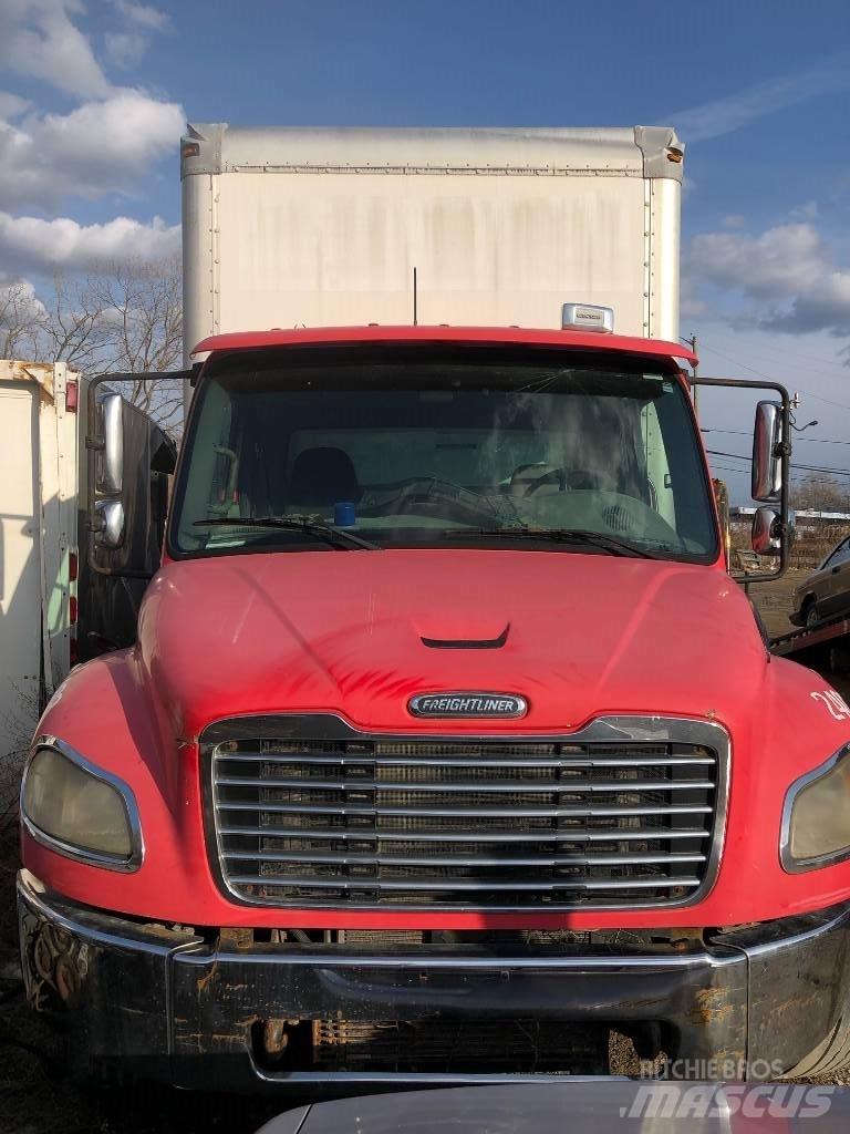 Freightliner m2 Bakwagens met gesloten opbouw