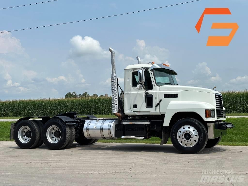 Mack Pinnacle 64ft Trekkers