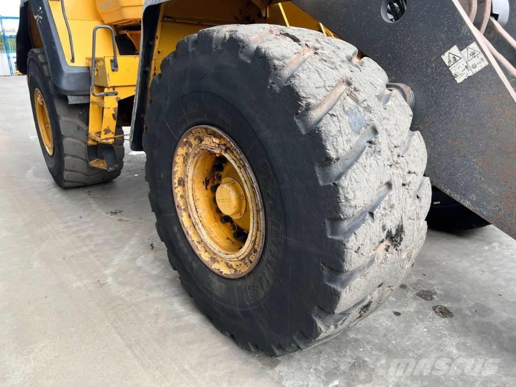 Volvo L180G Wielladers