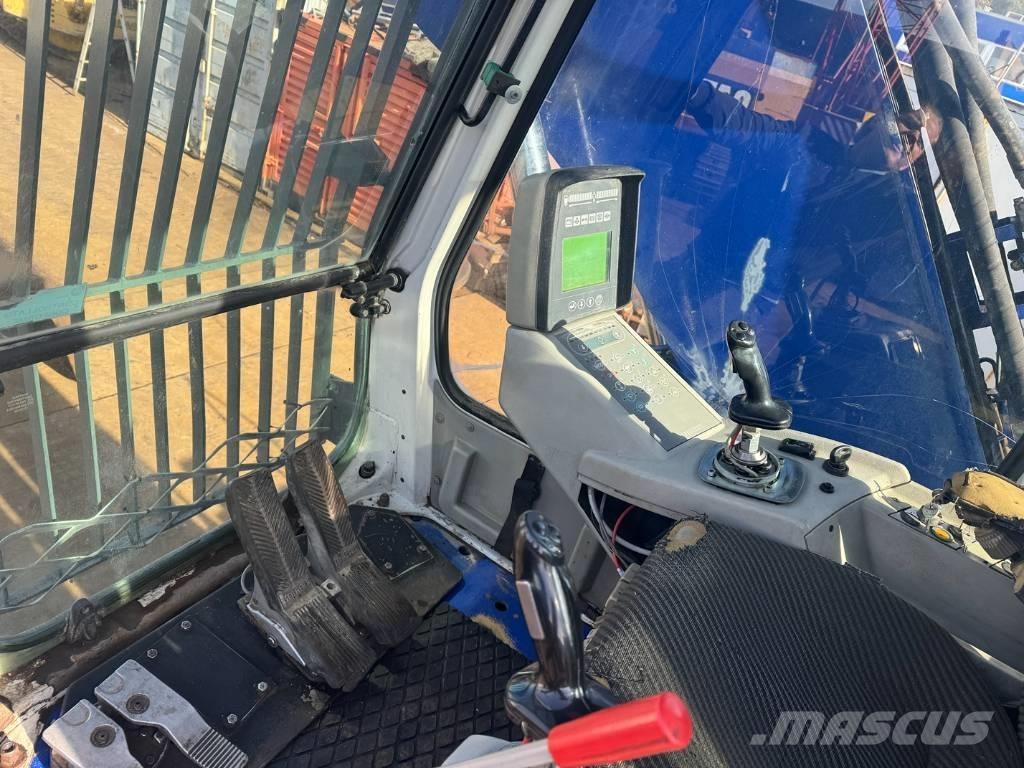 Liebherr R 924 B EW Waste / industry handlers