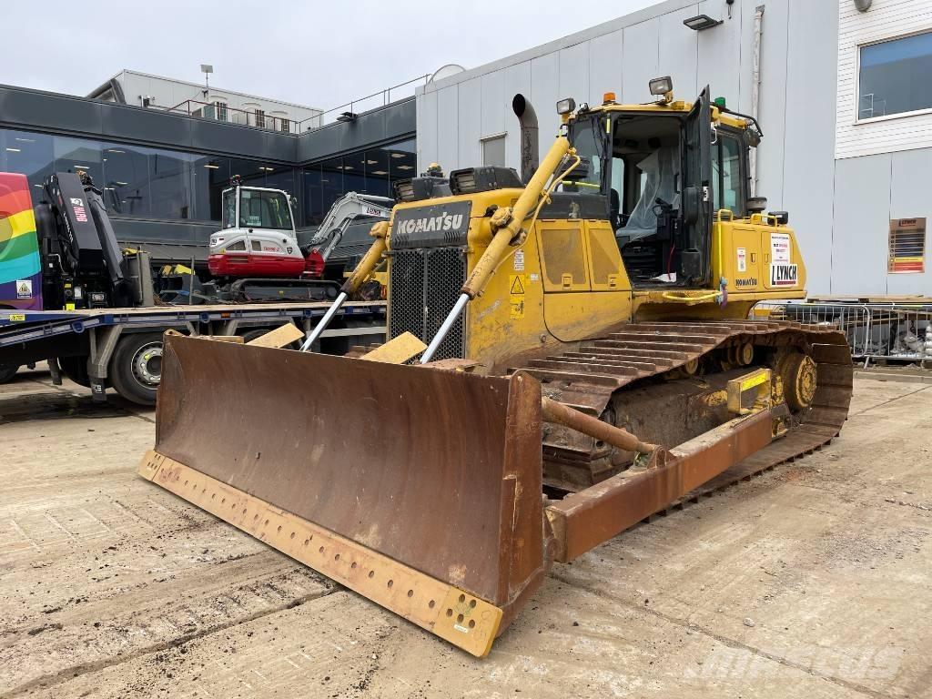 Komatsu D 65 PX-18E0 Rupsdozers
