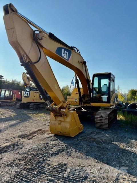 CAT 320 D Rupsgraafmachines