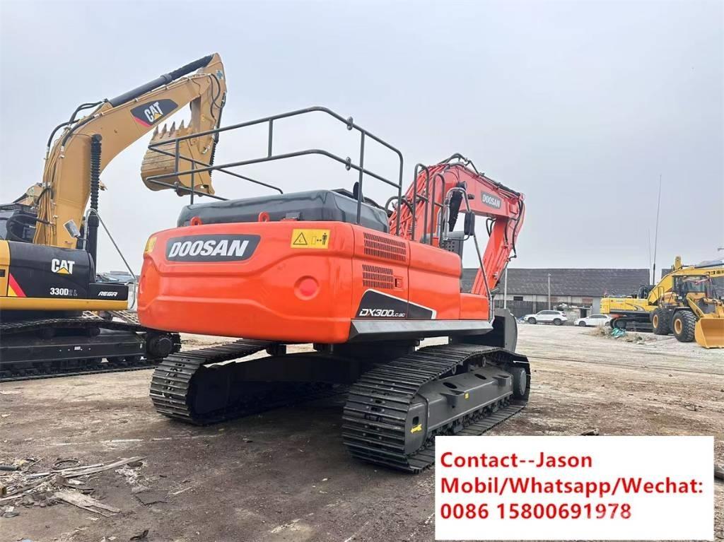 Doosan DX 300 LCA Rupsgraafmachines