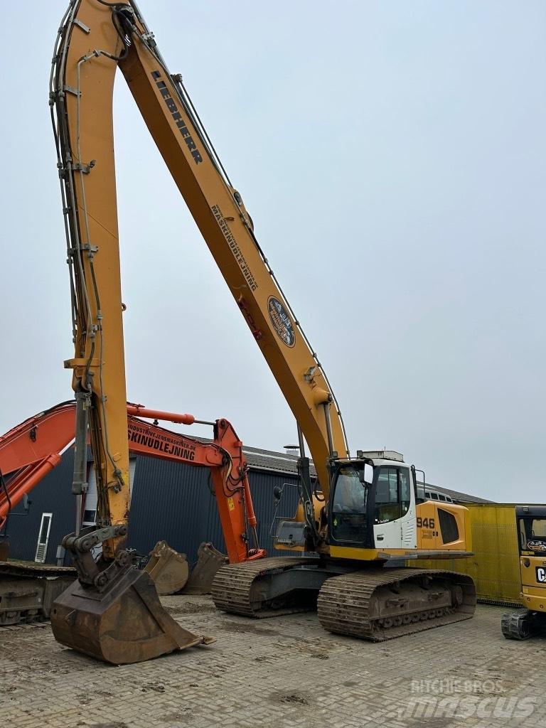 Liebherr R 946 Graafmachines Long Reach