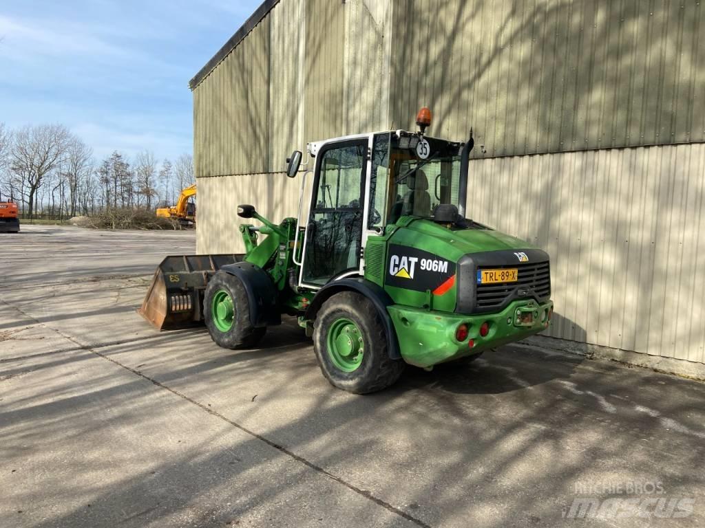 CAT 906M Wielladers