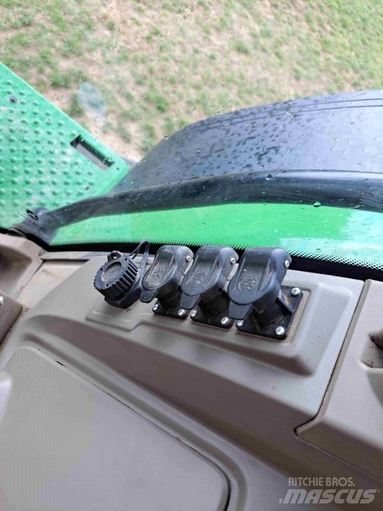 John Deere 8R410 Tractoren