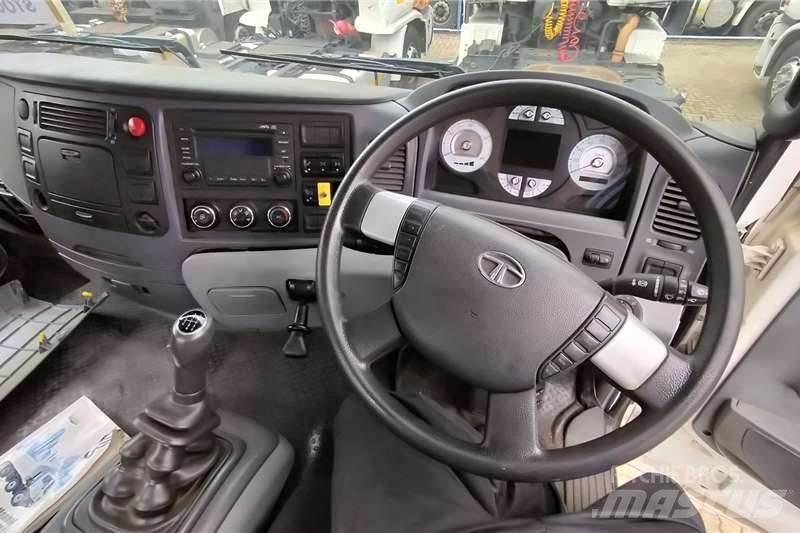 Tata PRIMA 3338K Anders