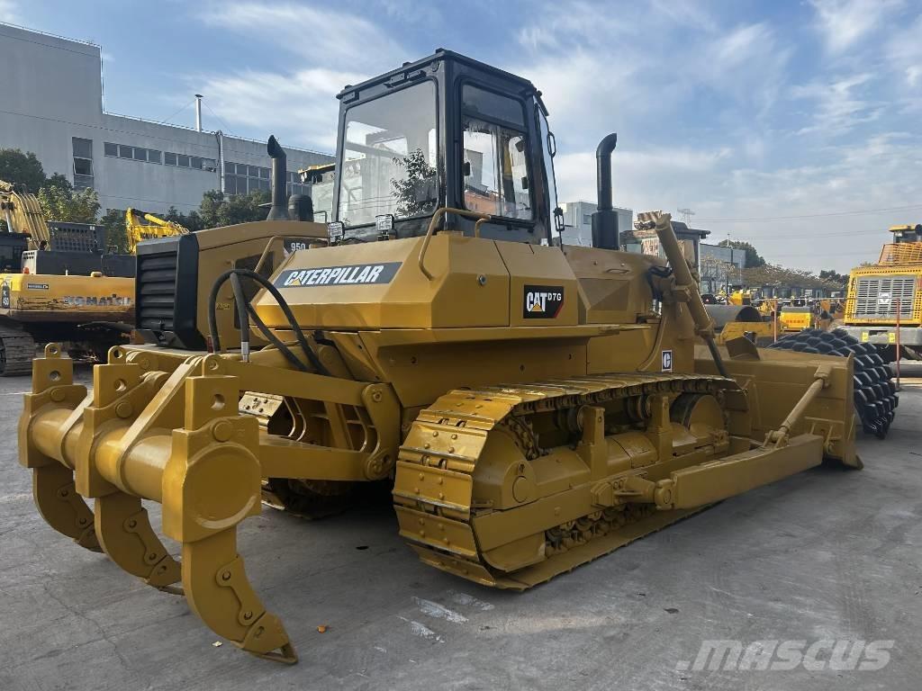 CAT D7G Rupsdozers