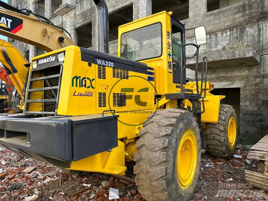 Komatsu WA 320 Wielladers