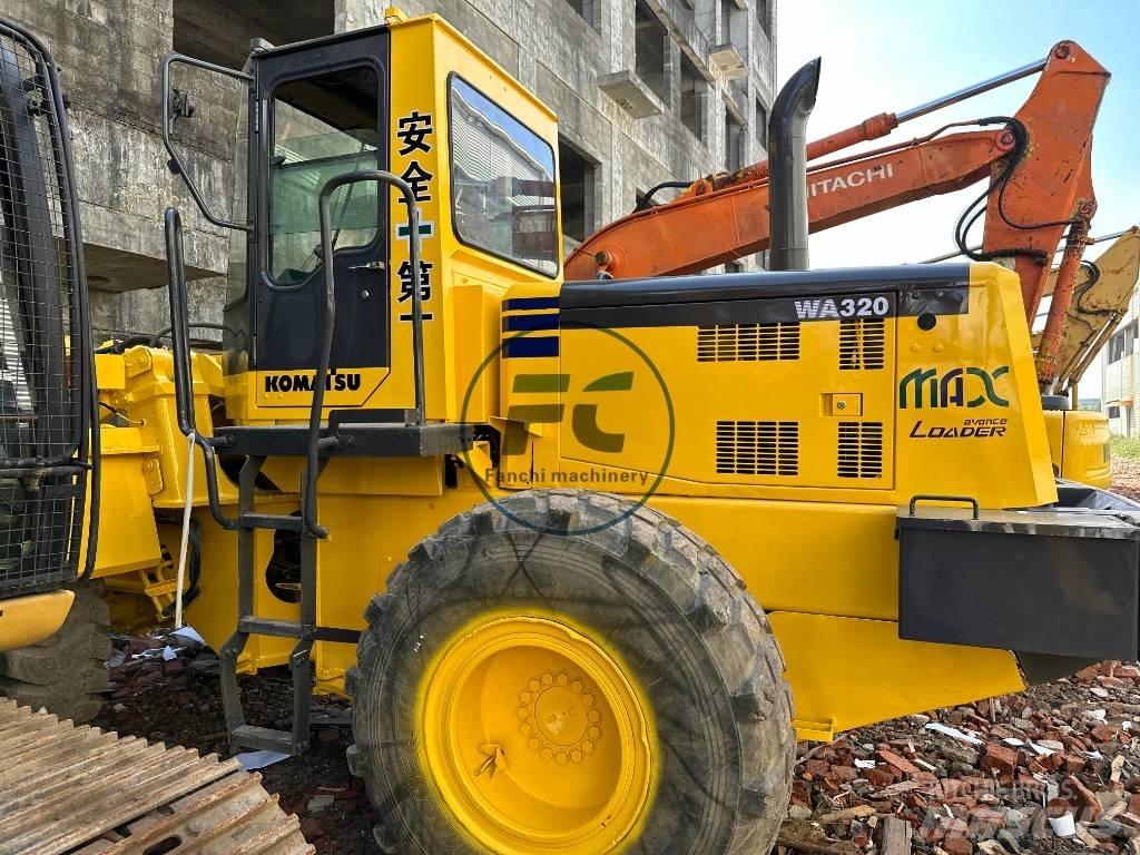 Komatsu WA 320 Wielladers