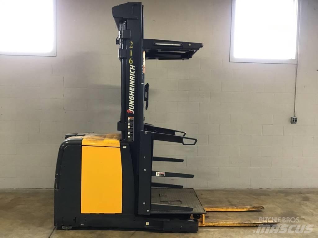 Jungheinrich EKS208 Orderpicker voor middelhoog niveau
