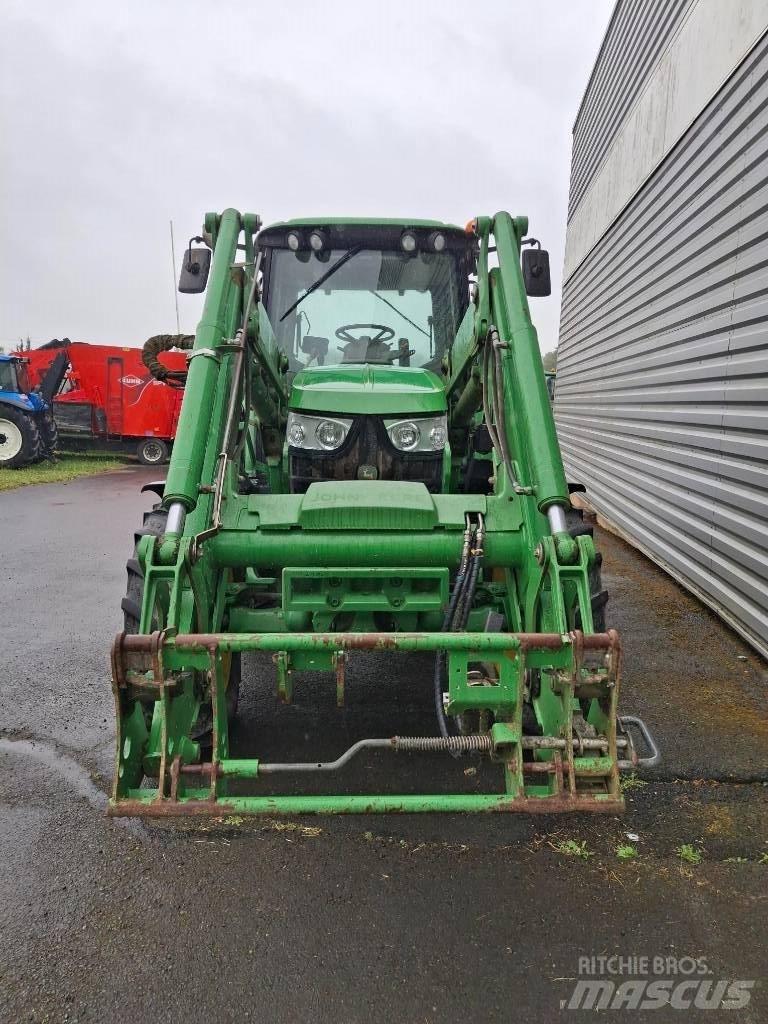 John Deere 6110 Tractoren