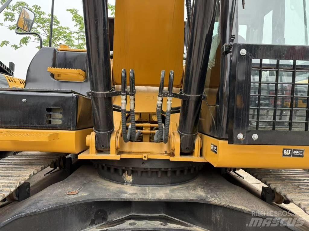 CAT 330 D L Rupsgraafmachines
