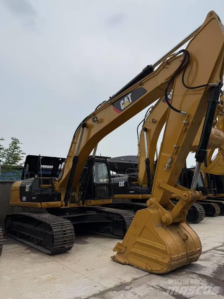 CAT 330 D L Rupsgraafmachines