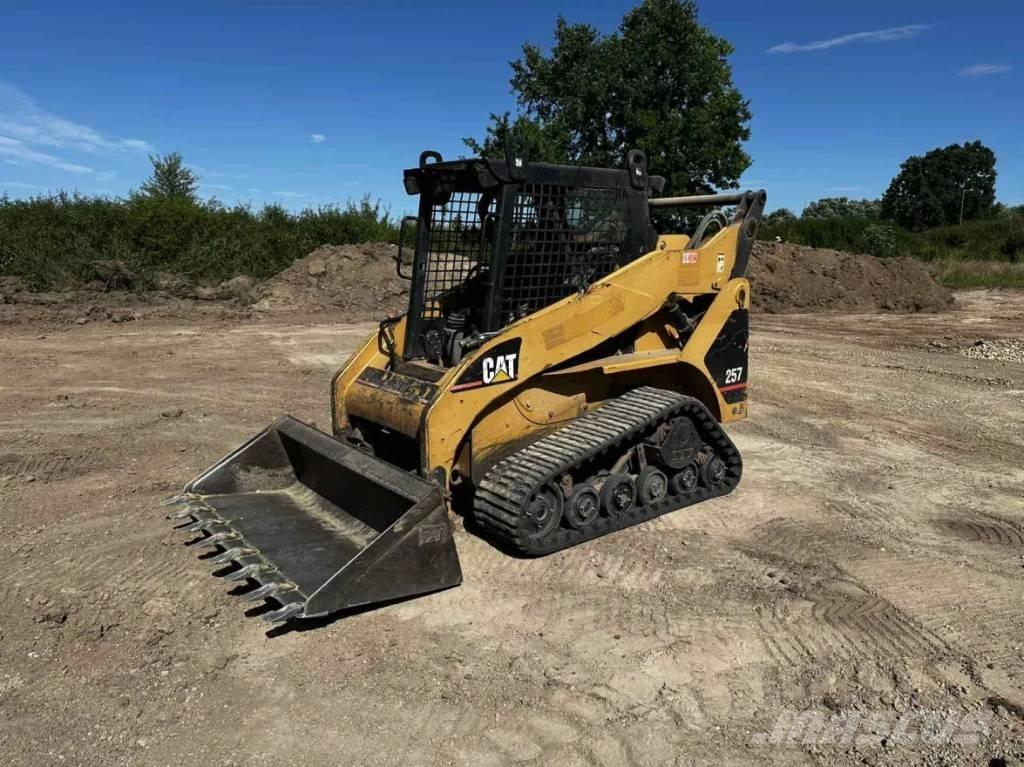 CAT 257 Rupsladers