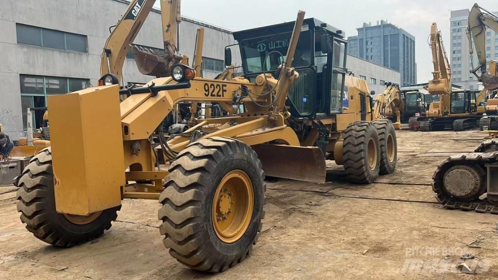 SEM 922F Graders