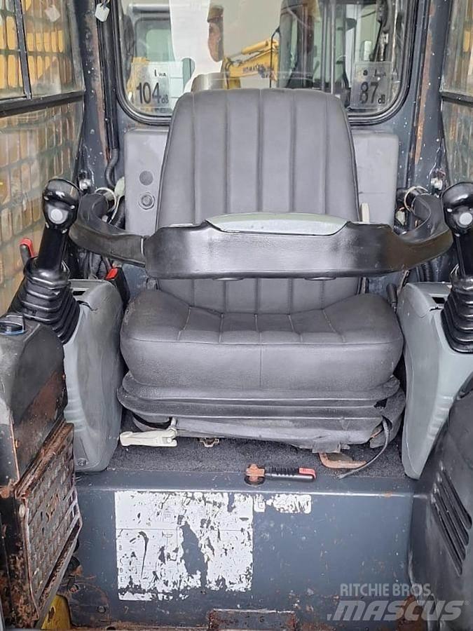Komatsu CK35 Miniladers