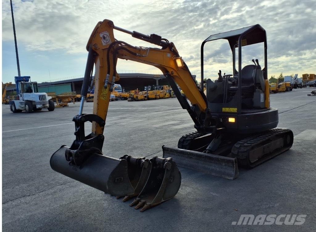 Bobcat E 26 Minigraafmachines < 7t