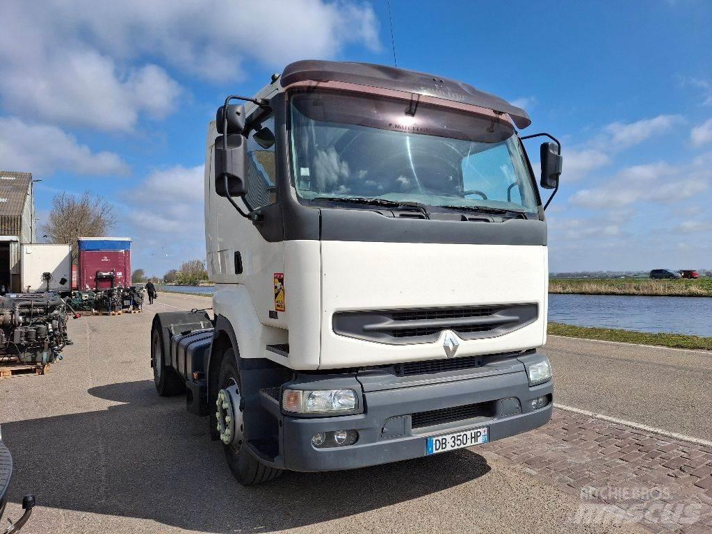 Renault 420DCI Trekkers
