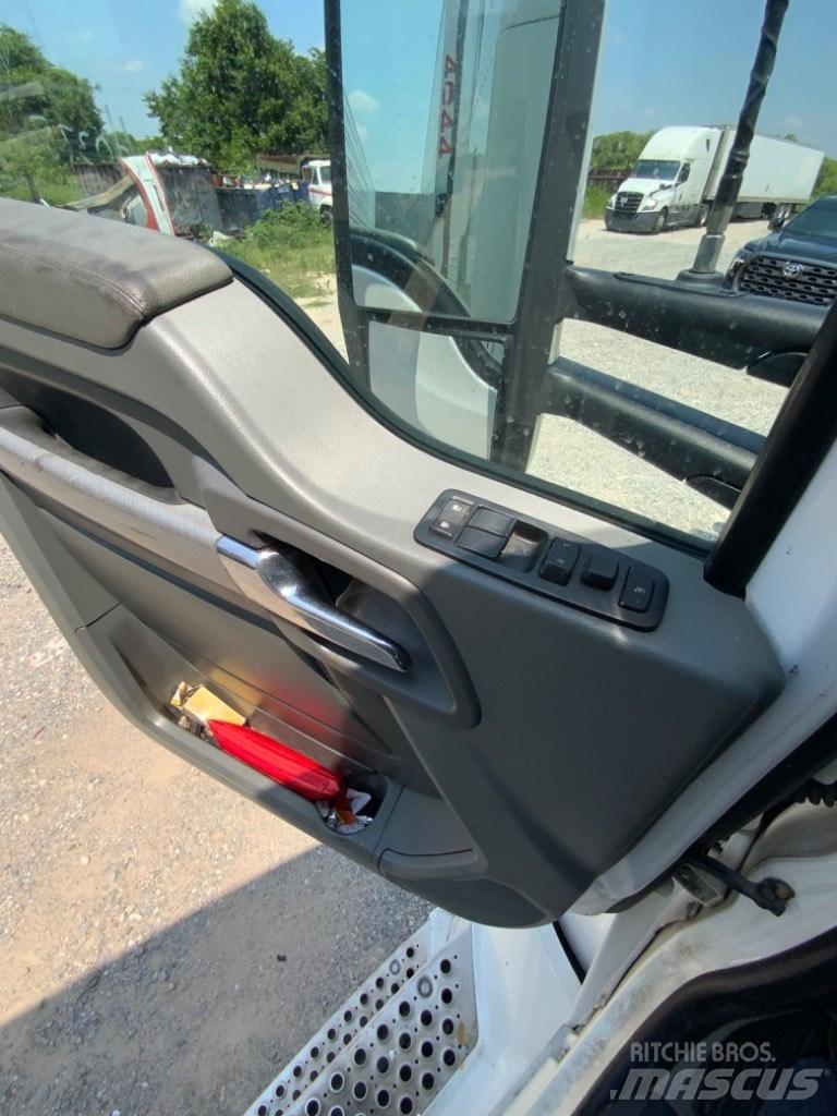 Kenworth T 680 Trekkers