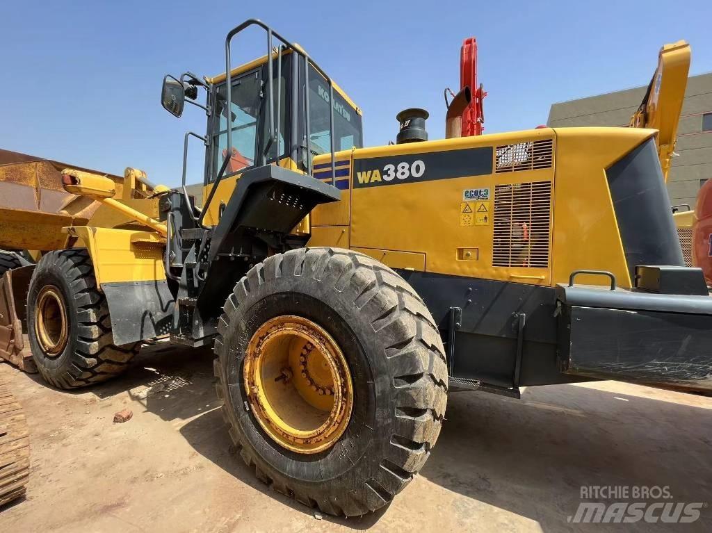 Komatsu WA 380 Wielladers