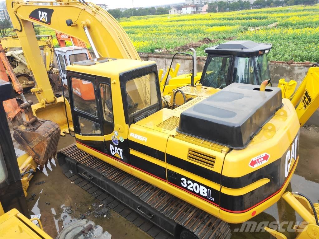 CAT 320B Rupsgraafmachines