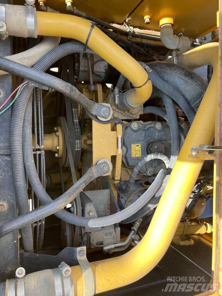 Morooka MST 2300 Rupsdumpers