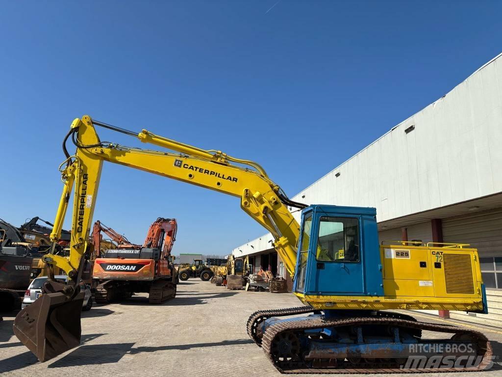 CAT 225 Rupsgraafmachines