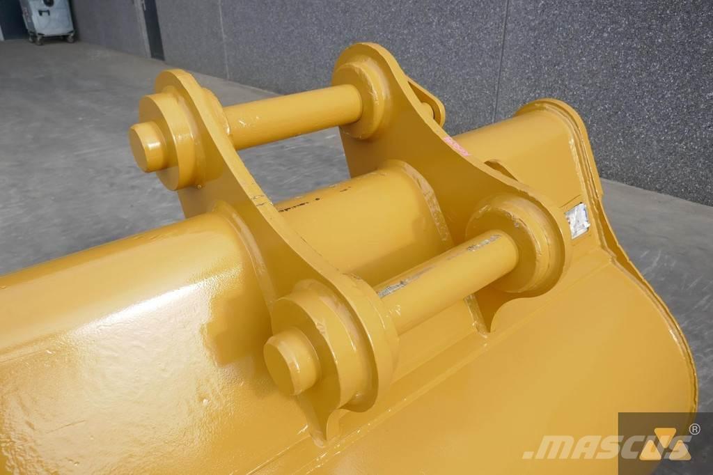 CAT 320 Bucket Bakken