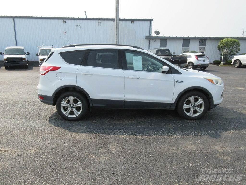 Ford Escape Auto's