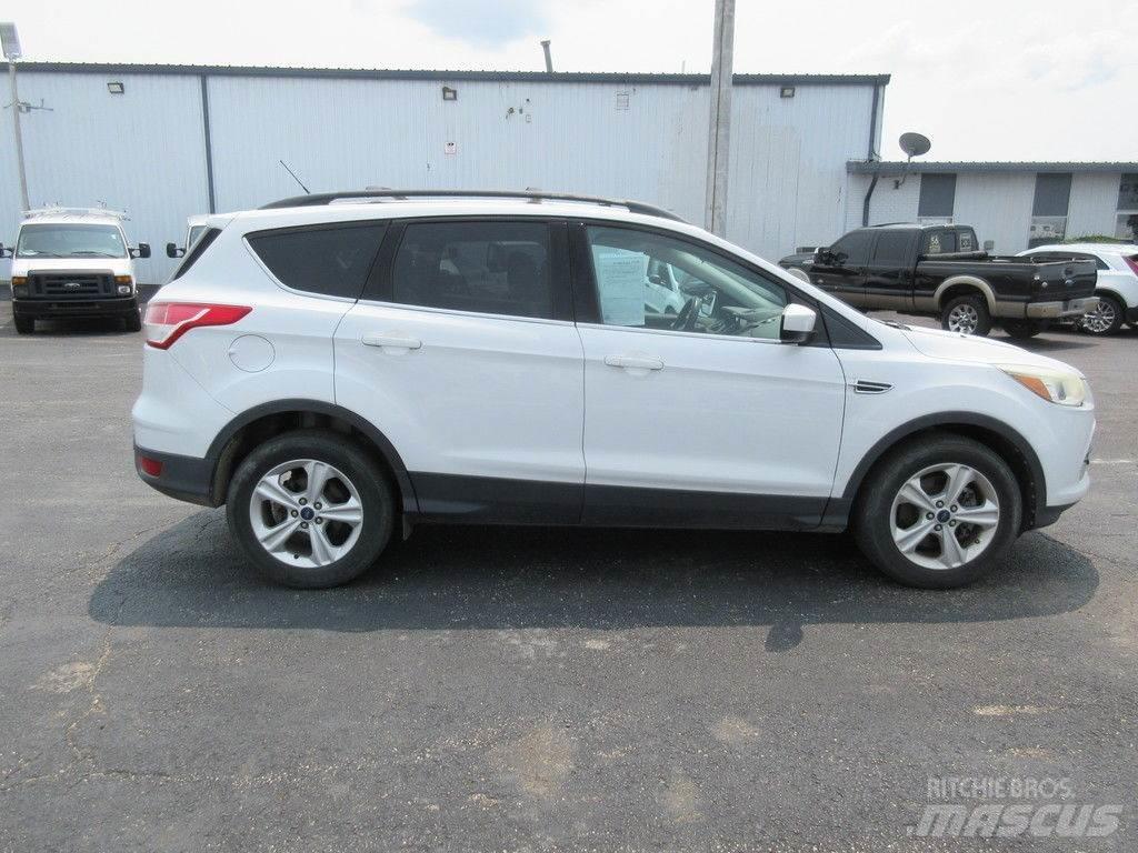 Ford Escape Auto's
