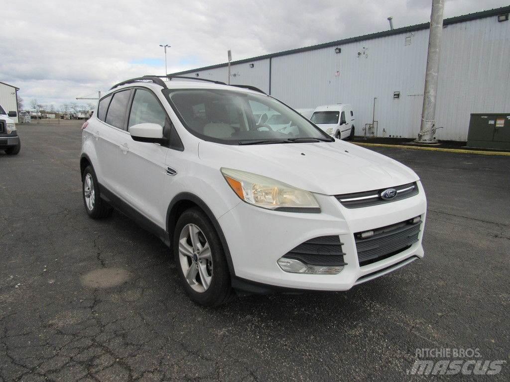 Ford Escape Auto's