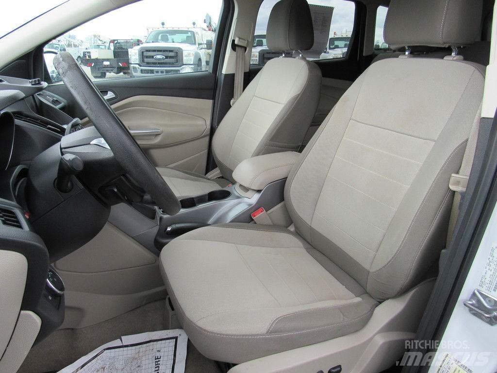 Ford Escape Auto's