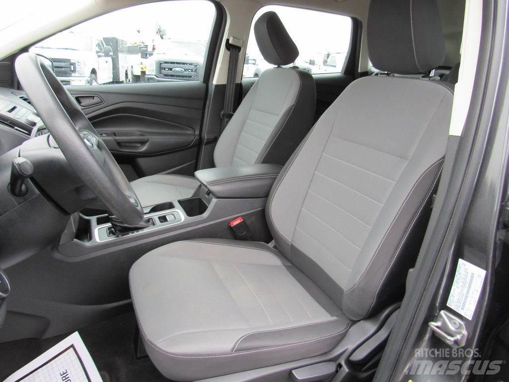 Ford Escape Auto's